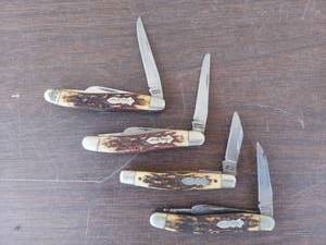 lot 6071 image: 4 Uncle Henry Pocket Knives