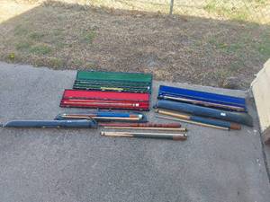 lot 6074 image: Pool Sticks