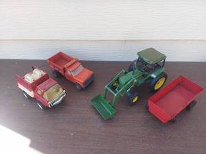 lot 6077 image: Trucks  Tractor  Trailer