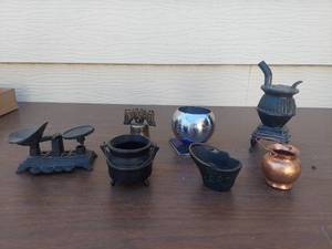 lot 6138 image: Small Metal Items