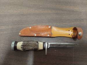 lot 6208 image: Knife with sheath