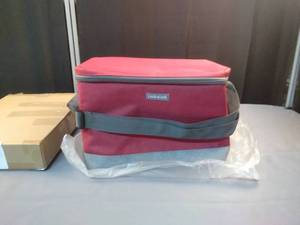 lot 6696 image: LocknLock Soft Side flat top insulated bag Cooler with carry strap Red