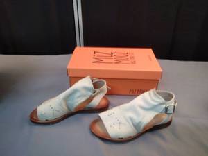 lot 6702 image: Miz Mooz Leather Ankle Strap Leather Sandals womens size 7 EU 37