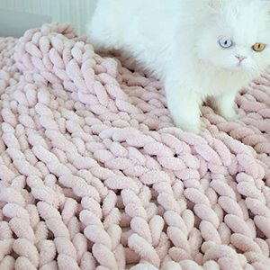 lot 16911 image: Maetoow Chenille Chunky Knit Blanket Throw ��40�50 Inch��, Handmade Warm & Cozy Blanket Couch, Bed, Home Decor, Soft Breathable Fleece Banket, Christmas Thick and Giant Yarn Throws, Light Pink
