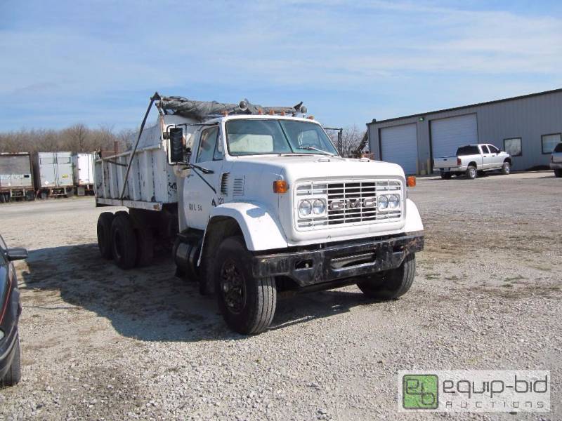 lot 1004 image: 1972 GMC Dump Truck&nbspTJN90AV512...
