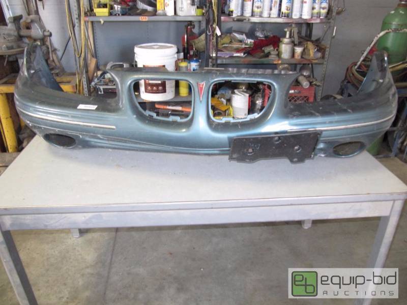 lot 2050 image: 2002 Pontiac Front Bumper&nbsp...