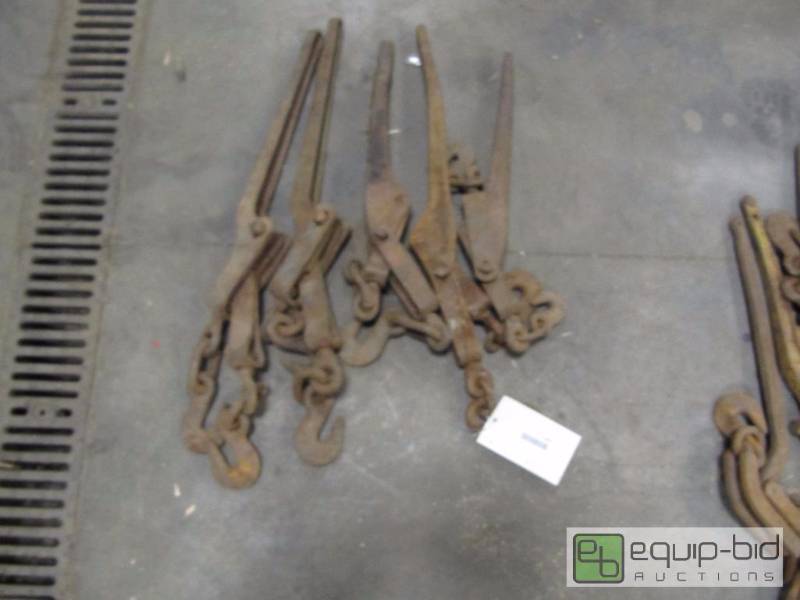 lot 2062 image: 5 Chain Snap Binders