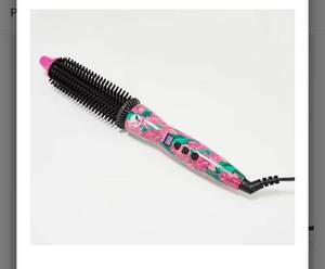 lot 2393 image: Calista Perfecter Pro Heated Round Brush with Storage Bag $109