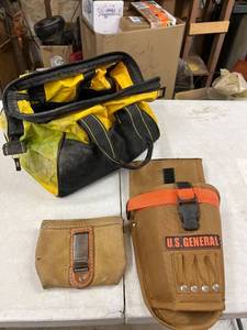 lot 1039 image: Tool bags