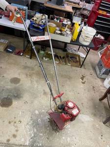 lot 1054 image: Mantis mini rotatiller