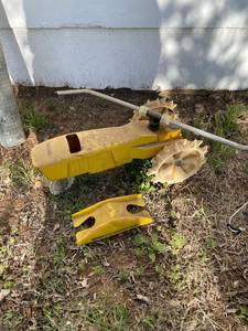 lot 2019 image: Nelson lawn tractor sprinkler metal