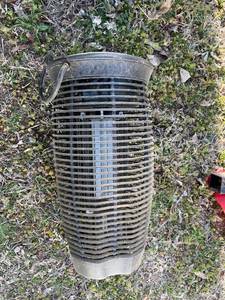 lot 2032 image: Bug zapper
