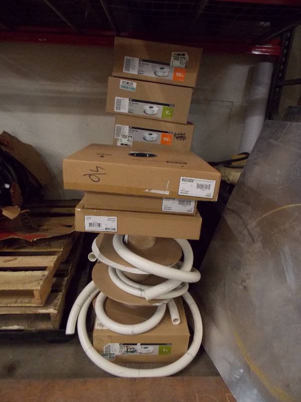 lot 404 image: Lot of Spa Flex