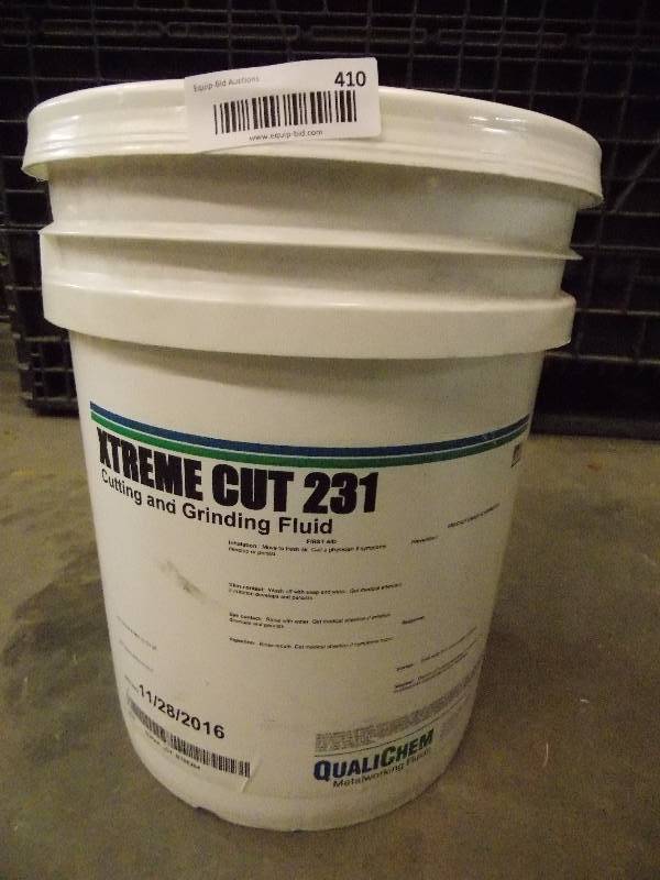 lot 410 image: XTREME CUT 231 Cutting and Grinding Fluid