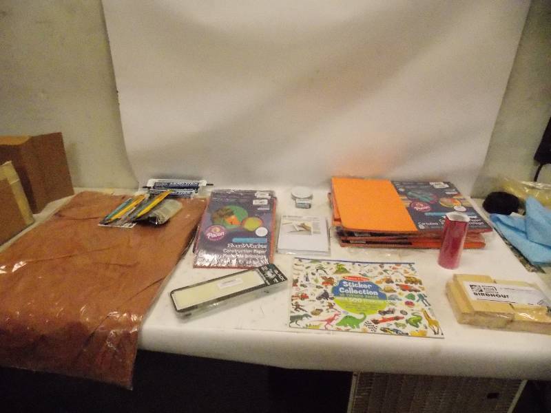 lot 415 image: Kids Art Supply Lot