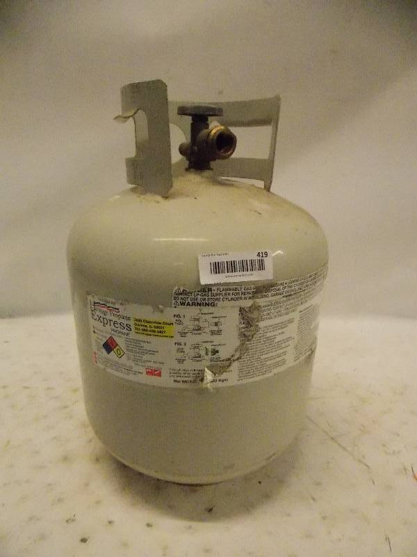 lot 419 image: Propane Tank