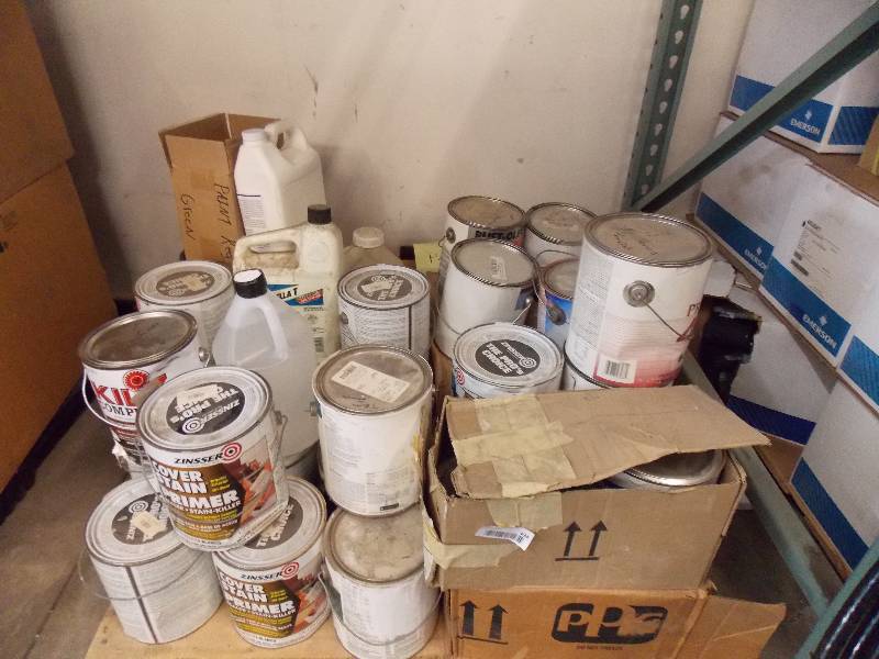 lot 434 image: Huge Lot of Chemicals
