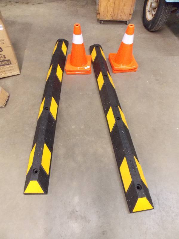 lot 446 image: Safety First