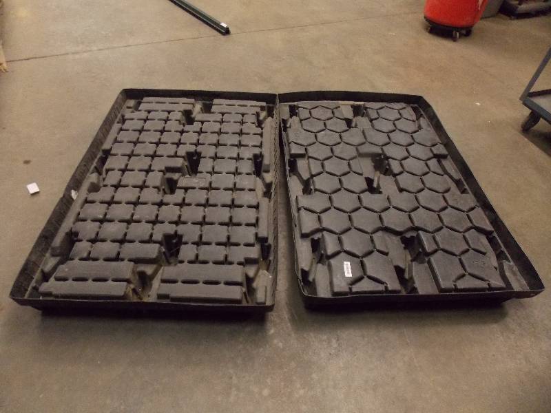 lot 148 image: Lot of 2 Black Plastic Pallets