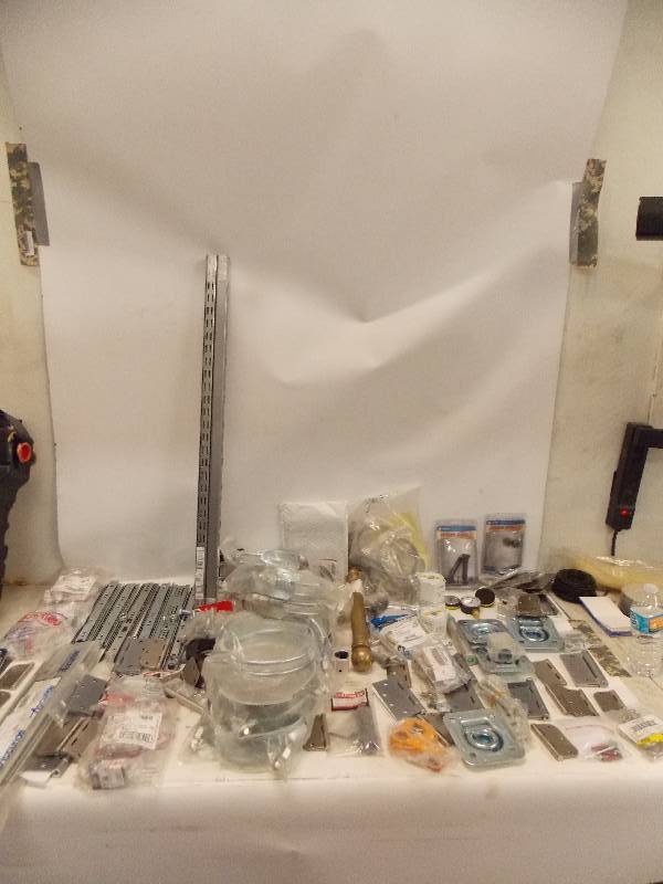 lot 469 image: Huge Lot of Hardware