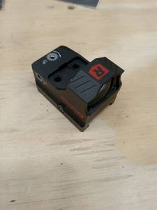 lot 2805 image: Retail$149.00Redfield ACE 1x Mini Red Dot Sight-