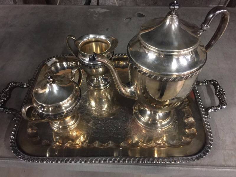 lot 1407 image: Very nice Silverplate to sit with Trey has pi...