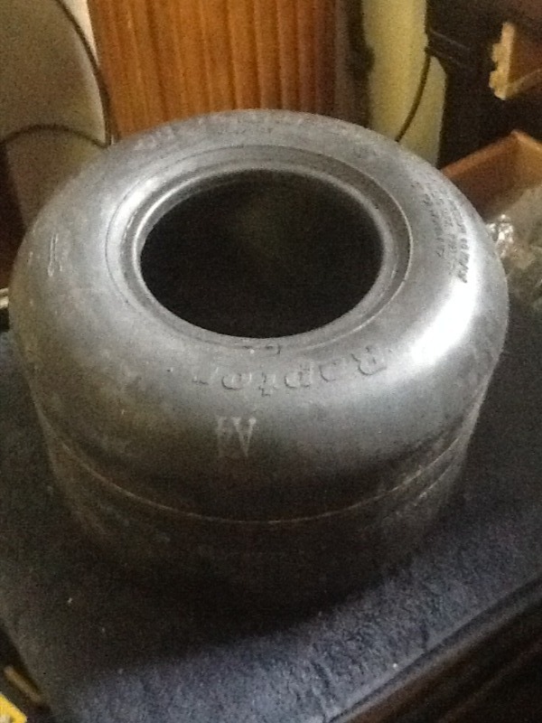 lot 7569 image: You racing go cart tire