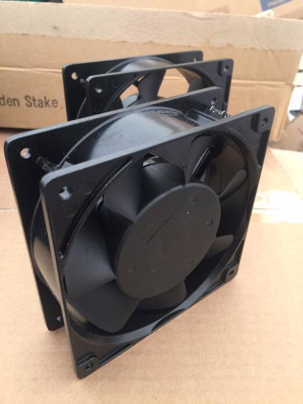 lot 800 image: Pair of 6 inch fans many uses great cooling f...