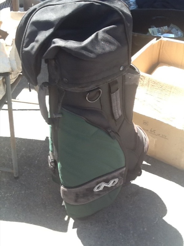 lot 7687 image: Golf bag