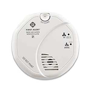 lot 78123 image: First Alert Powered Alarm SCO5CN Combination Smoke and Carbon Monoxide Detector, Battery Operated, 1 Pack, White (B000MXJ498)