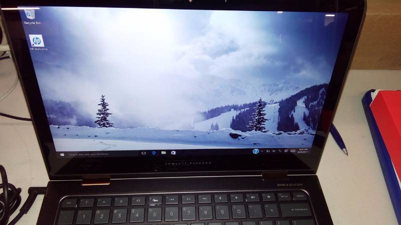lot 5226 image: HP-Consumer Refurbished N5S04UAR#ABA REFURB TS 13.3 i7 8G 256G W10