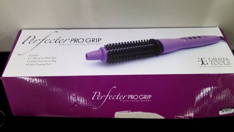 lot 5275 image: Perfecter pro grip