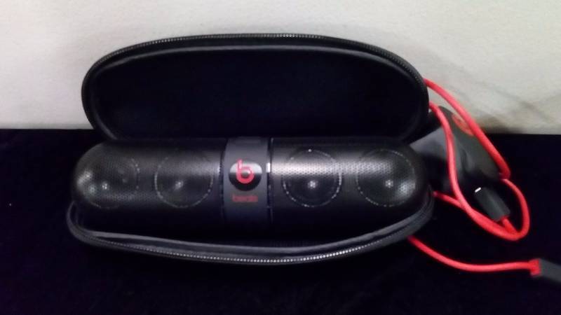 lot 5278 image: beats speaker