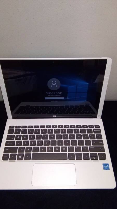 lot 5283 image: HP pavilion laptop