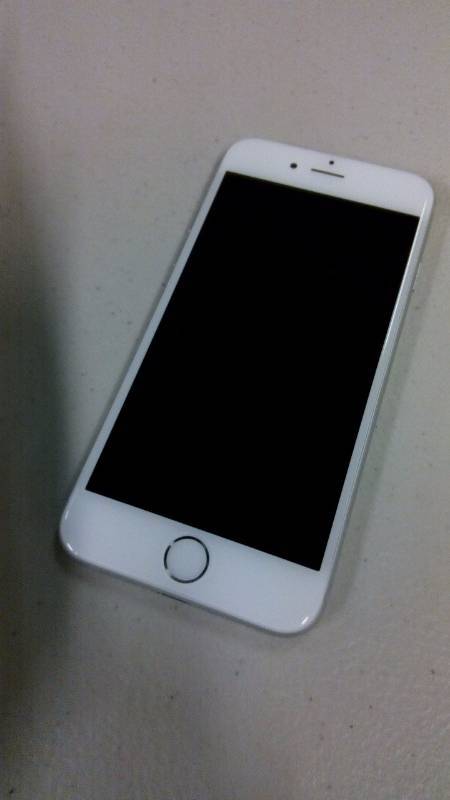 lot 5304 image: Unlocked Apple IPhone 6