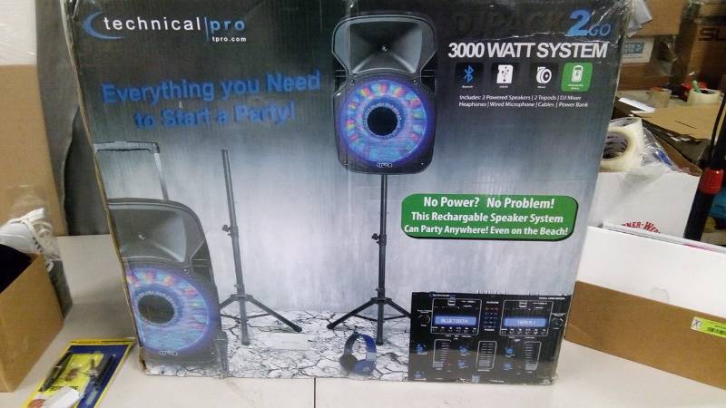 lot 5319 image: DJ Pack 2go 3000 watt system