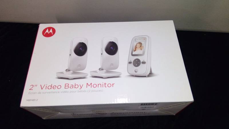 lot 5336 image: Motorola 2 Video Baby Monitor