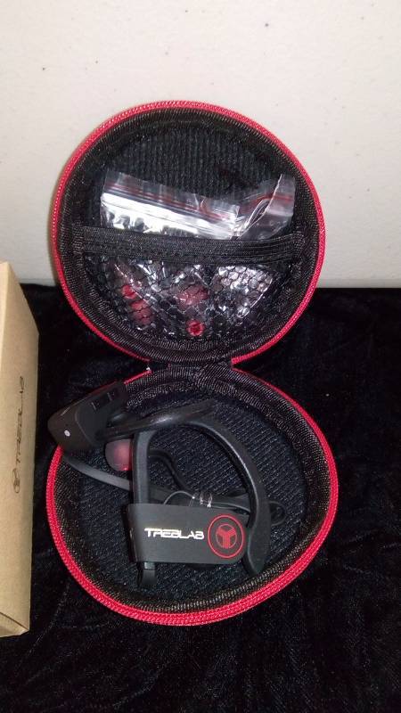 lot 5338 image: TREBLAB headphones wireless