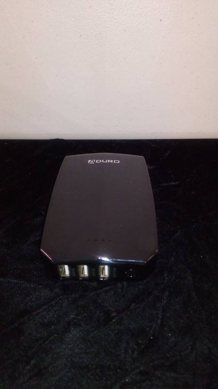 lot 5355 image: ADURO portable charger
