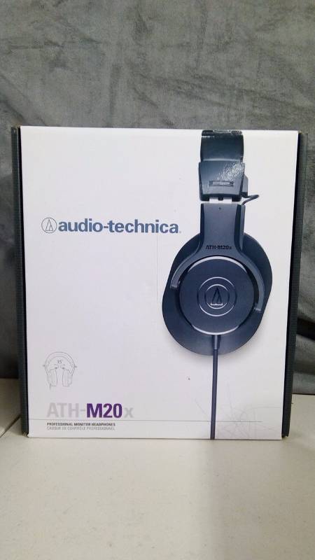 lot 5386 image: Audio-Technica ATH-M20x Professional Headphones