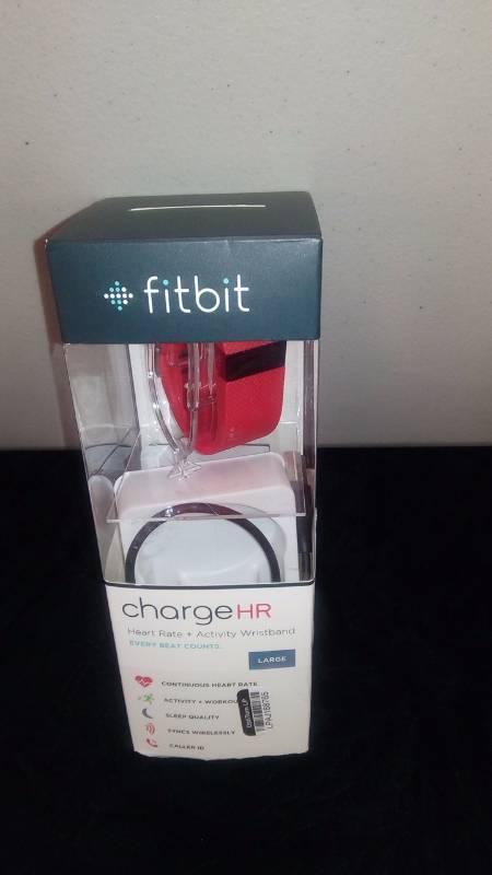 lot 5397 image: Fitbit Charge HR, Red, Large