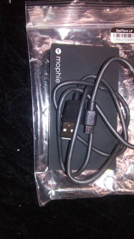 lot 5508 image: Mophie Portable Charger