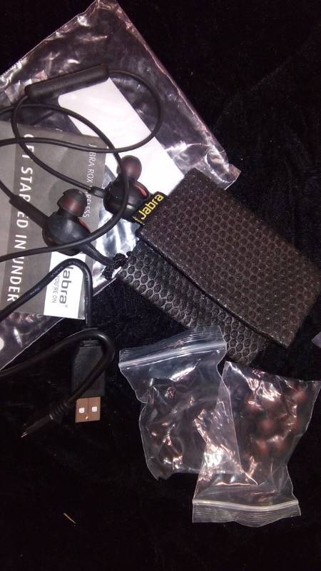 lot 5530 image: Jabra Rox Wireless Bluetooth Headset