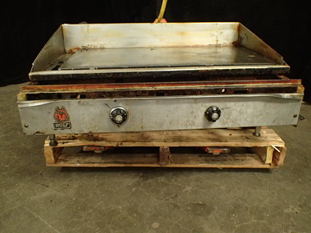 lot 603 image: Wolf Flat Top Griddle