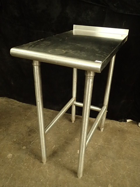lot 611 image: Small Prep counter