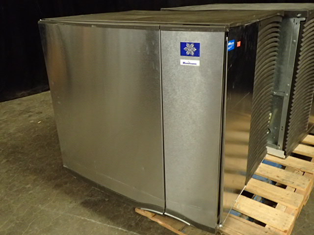lot 592 image: Manitowoc Ice Maker