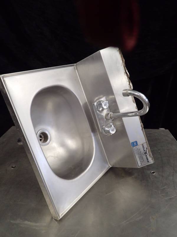 lot 631 image: Eagle Wall Mount Hand Sink