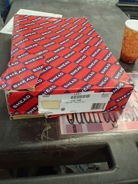lot 1197 image: Smead File Folder, Reinforced 13-Cut Tab Right Position, Legal Size, Manila, 100 Per Box (15337)