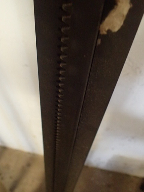 lot 1226 image: 122 Steel Bars
