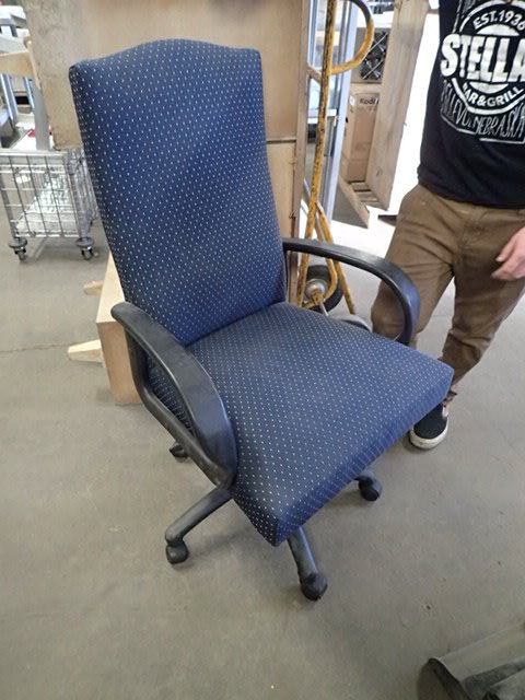 lot 1232 image: Office Chair